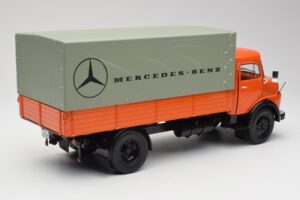 Mercedes L911 Orange Schuco 1:18 450044700 Métal — image 3 sur 8