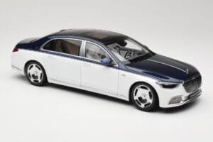Mercedes Maybach S-Class Z223 Nautical Blue Diamond White Almost Real 1:18 820126 Métal — image 6 sur 8
