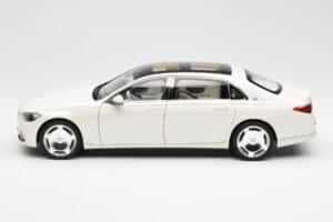 Mercedes Maybach S680 4Matic X223 Diamond Blanc Norev 1:18 183918 Métal — image 4 sur 8