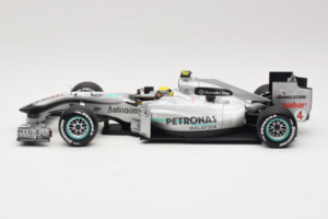 Mercedes MGP W01 #4 N. Rosberg Mercedes GP 2010 Minichamps 1:18 110100004 Métal — image 3 sur 7