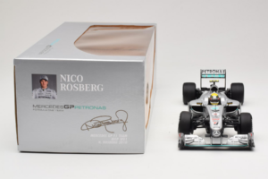 Mercedes MGP W01 #4 N. Rosberg Mercedes GP 2010 Minichamps 1:18 110100004 Métal — image 6 sur 7
