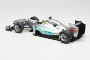 Mercedes MGP W02 #8 N. Rosberg Mercedes GP Showcar 2011 Minichamps 1:18 110110078 Métal — image 5 sur 7