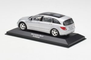 Mercedes R-Class W251 Iridium Silver Minichamps 1:43 B66962214 Métal — image 3 sur 4