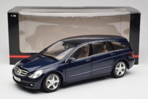 Mercedes R-Class W251 Tanzanite Bleu Minichamps 1:18 150034600 Métal — image 8 sur 8