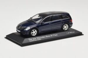 Mercedes R-Class W251 Tanzanite Blue Minichamps 1:43 B66962215 Métal — image 2 sur 4