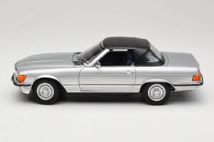 Mercedes R107 380 SL Argent Norev 1:18 183725 Métal — image 4 sur 8