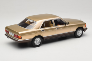 Mercedes S-Class W126 Metallic Beige MCG 1:18 MCG18548 Métal — image 2 sur 6