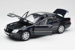 Mercedes S-Class W220 Bleu Maisto 1:18 56051 Métal — image 2 sur 8