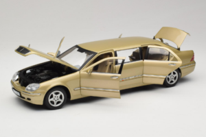 Mercedes S-Class W220 Pullman Gold Metallic Sun Star 1:18 4113 Métal — image 2 sur 8