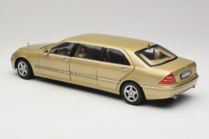 Mercedes S-Class W220 Pullman Gold Metallic Sun Star 1:18 4113 Métal — image 7 sur 8