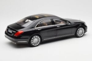 Mercedes S-Class W222 Noir Metallic Norev 1:18 183480 Métal — image 3 sur 8