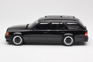 Mercedes 300 TE AMG S124 Noir Otto 1:18 OT147 Résine — image 3 sur 6