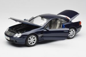 Mercedes SL 500 R230 Bleu Maisto 1:18 B66962126 Métal — image 2 sur 8