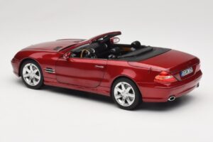 Mercedes SL 500 R230 Red Metallic Édition Limitée Norev 1:18 183841 Métal — image 7 sur 8