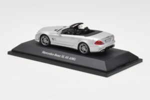 Mercedes SL 65 AMG R230 Argent Minichamps 1:43 B66960601 Métal — image 3 sur 4