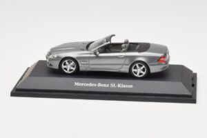 Mercedes SL R230 Palladium Silver Metallic Minichamps 1:43 B66962390 Métal