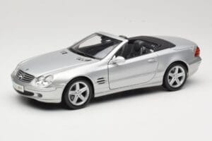 Mercedes SL R230 Argent Maisto 1:18 B66962125 Métal