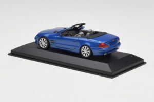 Mercedes SL R230 Tanzanite Bleu Minichamps 1:43 B66962250 Métal — image 3 sur 4