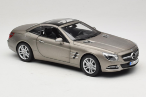 Mercedes SL500 R231 Dark Grey Matt Norev 1:18 183590 Métal — image 7 sur 9