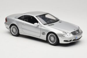 Mercedes SL55 AMG R230 Argent Maisto 1:18 36894 Métal — image 6 sur 8