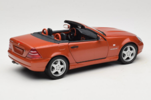 Mercedes SLK R170 230 AMG Orange Metallic Minichamps 1:18 B66005227 Métal — image 3 sur 9
