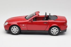 Mercedes SLK 230 R170 Rouge Maisto 1:18 56023 Métal — image 5 sur 9