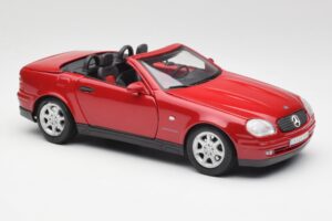 Mercedes SLK 230 R170 Rouge Maisto 1:18 56023 Métal — image 7 sur 9