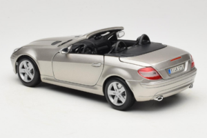Mercedes SLK R171 Bronze Clair Métallisé Maisto 1:18 31674-R1 Métal — image 7 sur 8