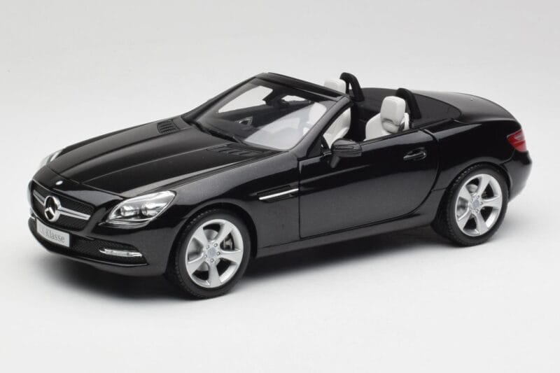 Mercedes SLK R172 Magnetite Noir Minichamps 1:18 B66960514 Métal