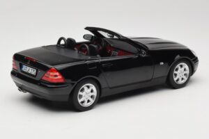 Mercedes SLK200 R170 Noir Norev 1:18 B66040714 Métal — image 4 sur 9