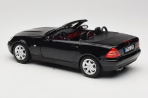 Mercedes SLK200 R170 Noir Norev 1:18 B66040714 Métal — image 8 sur 9