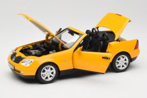 Mercedes SLK200 R170 Jaune Norev 1:18 B66040713 Métal — image 2 sur 9