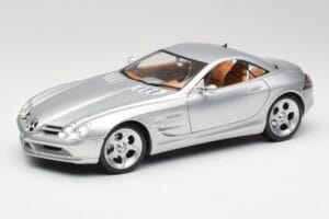 Mercedes SLR Vision Liquid Argent Maisto 1:18 B66962101 Métal