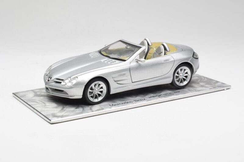 Mercedes SLR Vision Roadster Liquid Argent Maisto 1:18 B66963208 Métal