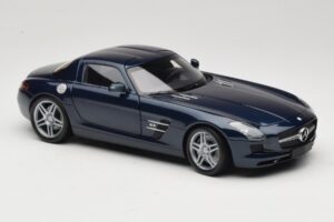 Mercedes SLS AMG C197 Blue Metallic Minichamps 1:18 100039021 Métal — image 6 sur 8