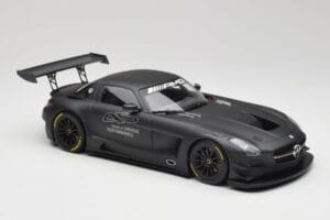 Mercedes AMG SLS C197 GT3 45 Ans de Driving Performance Minichamps 1:18 151133100 Métal — image 4 sur 6