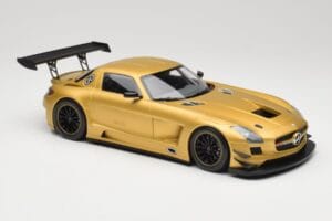 Mercedes AMG SLS C197 GT3 Street Or Minichamps 1:18 151113106 Métal — image 4 sur 6