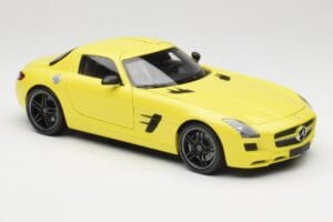 Mercedes SLS AMG C197 Jaune Minichamps 1:18 100039022 Métal — image 6 sur 8