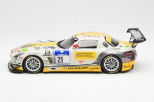 Mercedes SLS AMG GT3 #21 Rowe Racing Arnold / Roloff / Seyffarth / Jäger ADAC 24 Hours Nürburgring 2013 Minichamps 1:18 15113 — image 3 sur 6