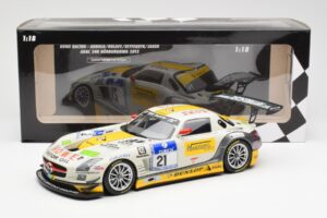 Mercedes SLS AMG GT3 #21 Rowe Racing Arnold / Roloff / Seyffarth / Jäger ADAC 24 Hours Nürburgring 2013 Minichamps 1:18 15113 — image 6 sur 6