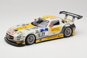 Mercedes SLS AMG GT3 #21 Rowe Racing M. Hartung / N. Heyer ADAC 24 Hours Nurburgring 2013 Minichamps 1:18 151133121 Métal