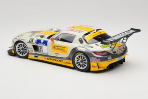 Mercedes SLS AMG GT3 #21 Rowe Racing M. Hartung / N. Heyer ADAC 24 Hours Nurburgring 2013 Minichamps 1:18 151133121 Métal — image 5 sur 6