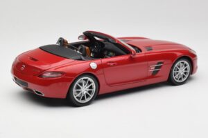 Mercedes SLS AMG R197 Roadster Le Mans Rouge Minichamps 1:18 100039030 Métal — image 3 sur 8