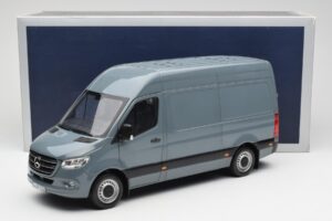 Mercedes Sprinter W907 Bleu Gris Norev 1:18 183423 Métal — image 7 sur 7