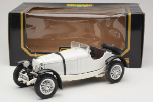 Mercedes SSK Blanc Bburago 1:18 3009-P3 Métal — image 6 sur 6