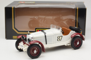 Mercedes SSKL #87 R. Caracciola Blanc 1931 Bburago 1:18 3002-P1 Métal — image 6 sur 6