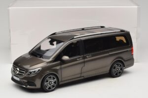 Mercedes V-Class W447 AMG Line Indium Grey Norev 1:18 183873 Métal — image 8 sur 8