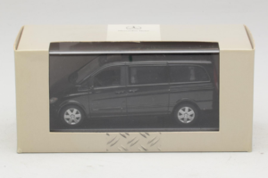 Mercedes Viano W639 Atlantis Blue Minichamps 1:43 B67871200 Métal — image 4 sur 4