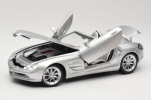 Mercedes Vision SLR Roadster Argent Maisto 1:18 B66962107 Métal — image 2 sur 8