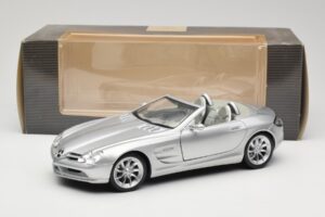 Mercedes Vision SLR Roadster Argent Maisto 1:18 B66962107 Métal — image 8 sur 8